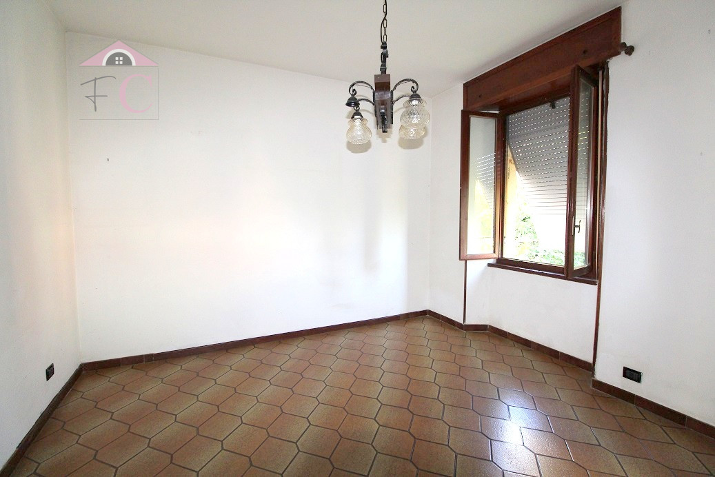 narni piano rialzato luminoso comodo ai servizi 4.jpg